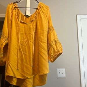 Gorgeous Gold blouse! Size 3Xl! Brand new never worn